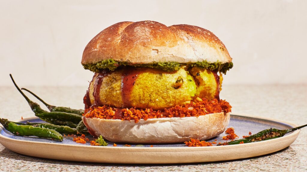 5.Vada pav​