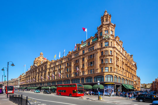 1.Harrods​